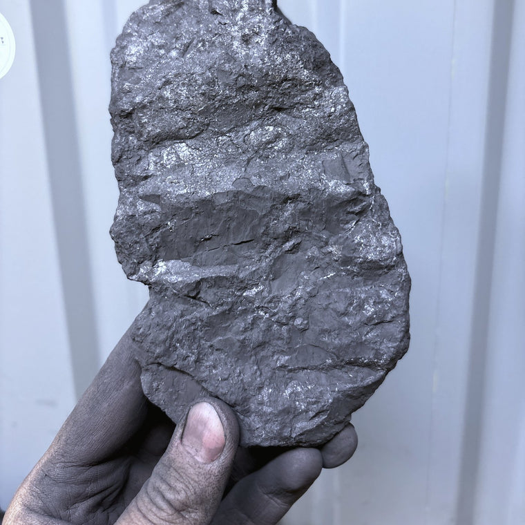 Raw Shungite Specimen 022 — 1021g Lustrous Slab