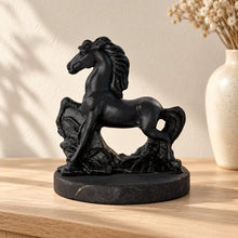 Figurines